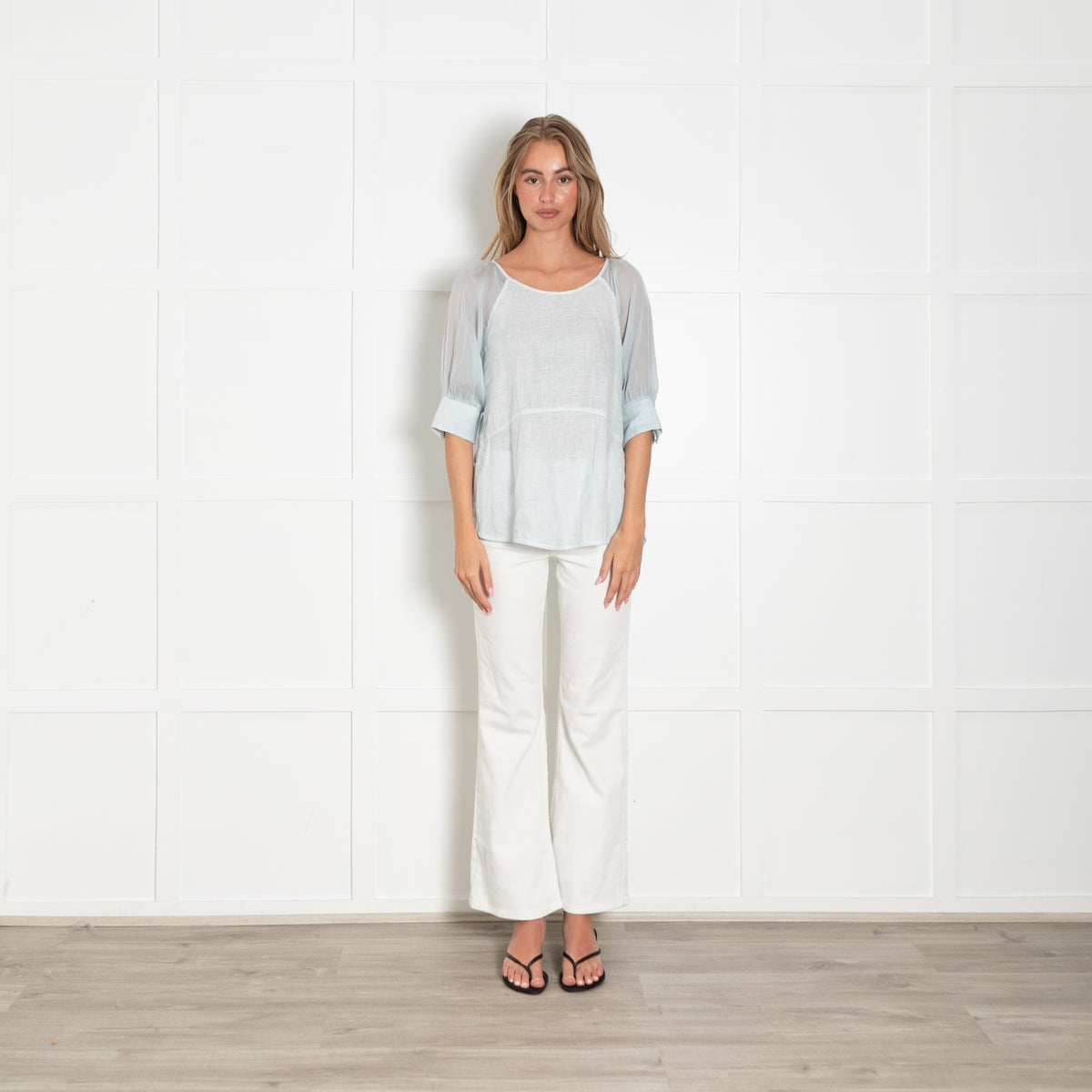 120% Lino Pale Blue Linen Silk Sleeve Top
