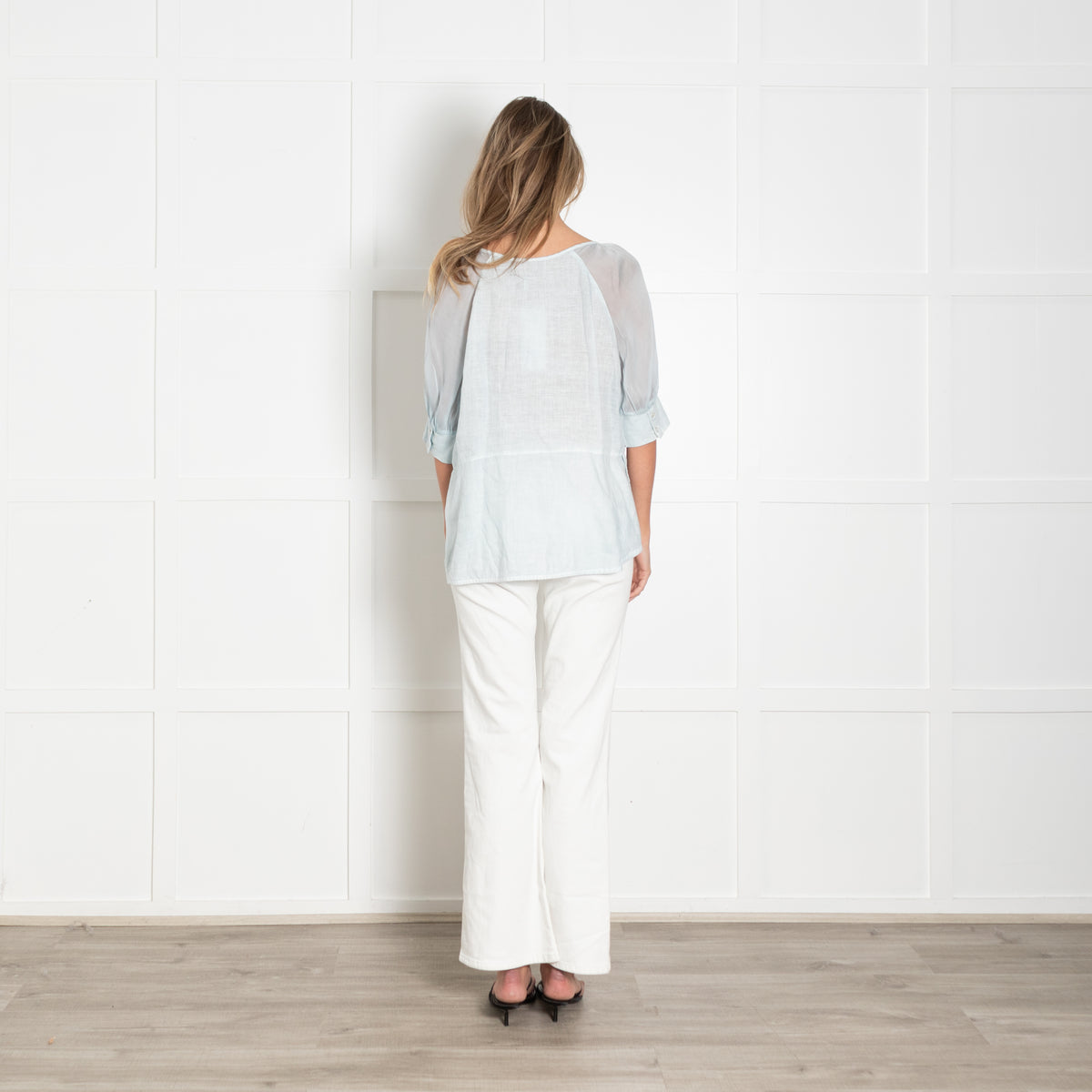 120% Lino Pale Blue Linen Silk Sleeve Top