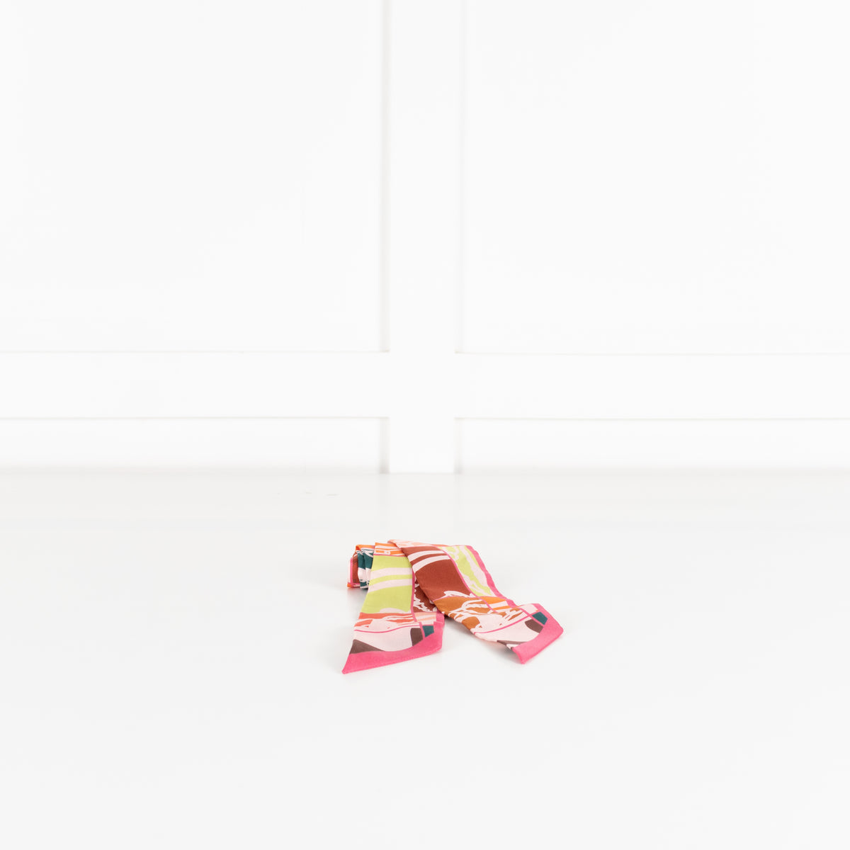 Hermes Pink Orange Silk En Desordre Twilly