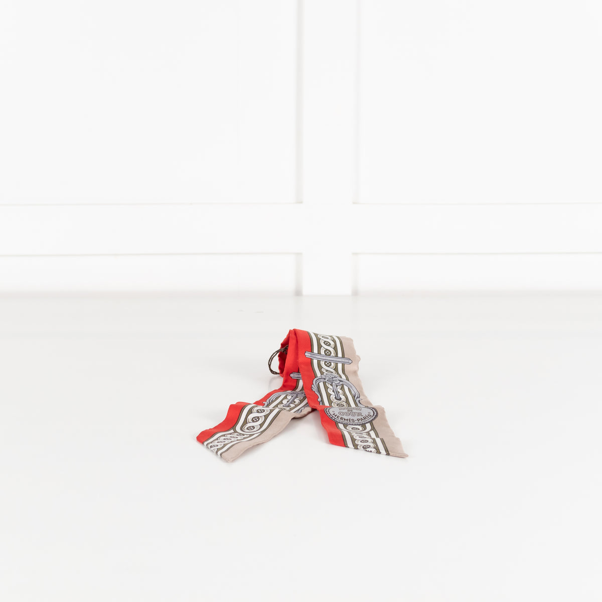 Hermes Beige Red Silk Bride De Cour Twilly