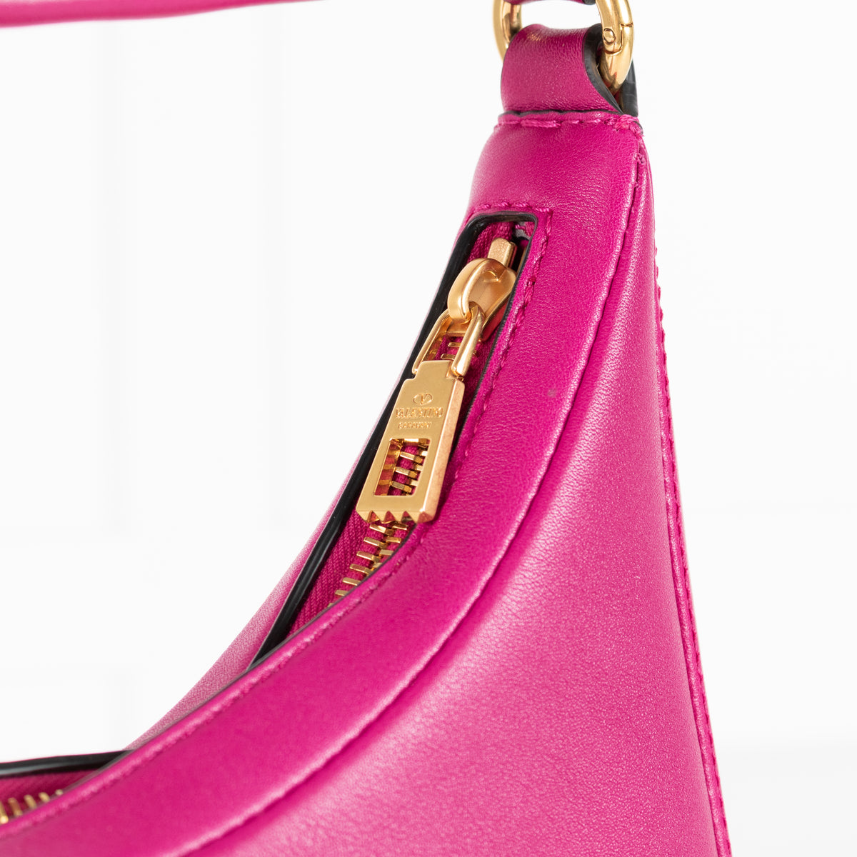 Valentino Garavani Fuchsia Pink Leather Rockstud Hobo Bag
