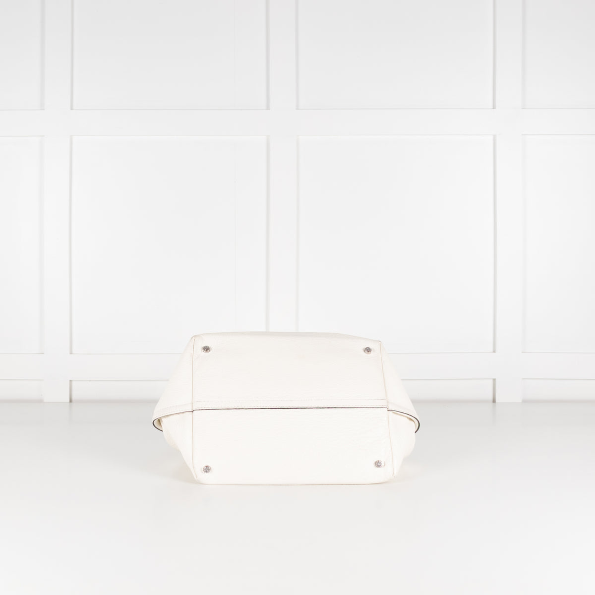 MarcCain White Grained Leather Shoulder Bag with Silver Lining
