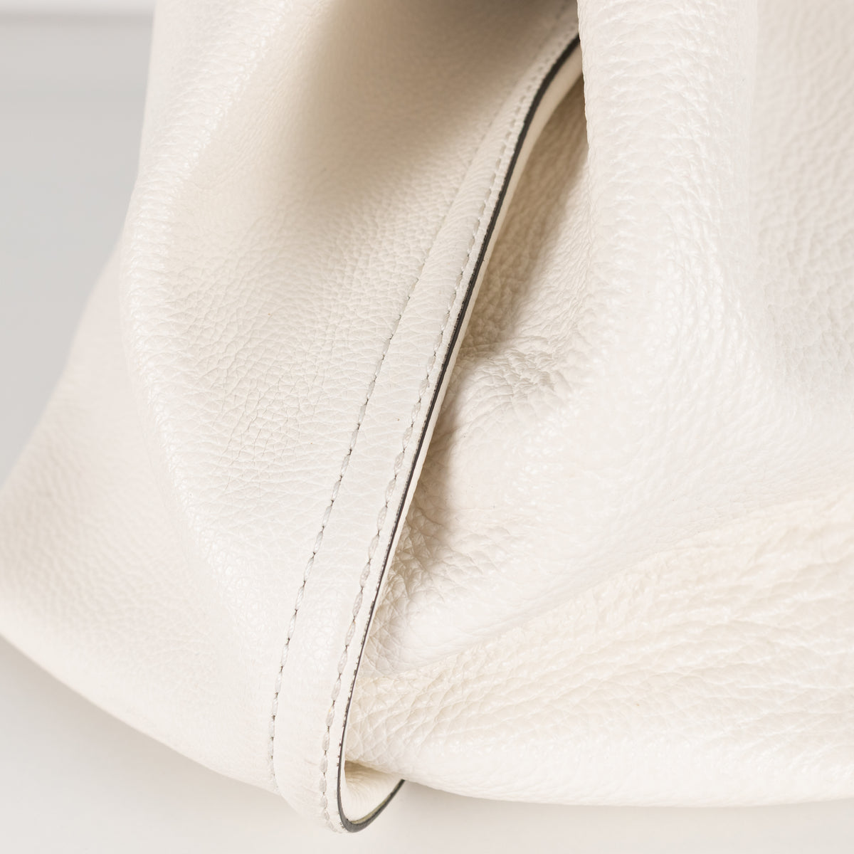 MarcCain White Grained Leather Shoulder Bag with Silver Lining