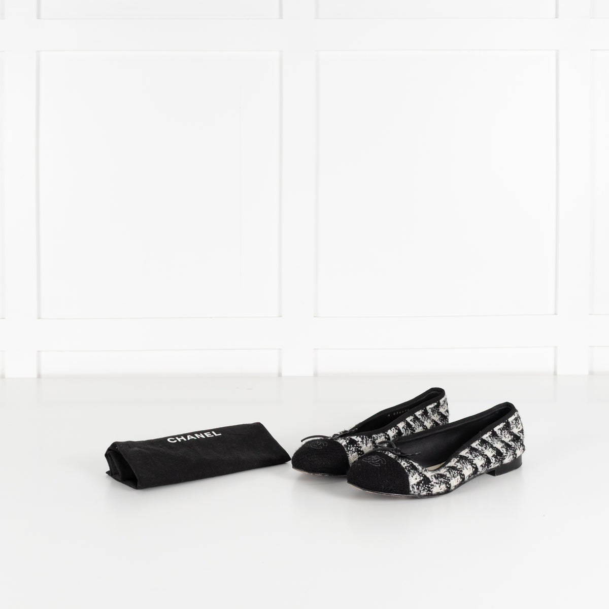 Chanel Black White CC Tweed Ballerinas