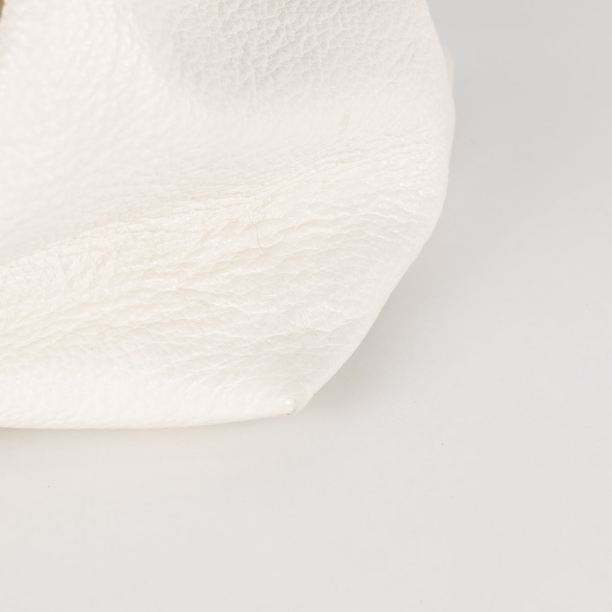 MarcCain White Grained Leather Shoulder Bag with Silver Lining