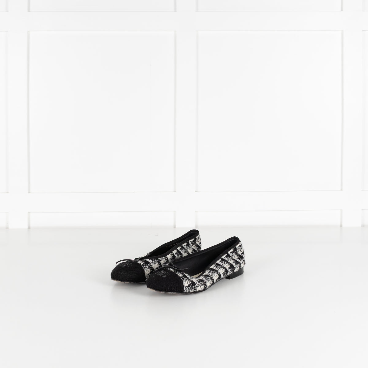 Chanel Black White CC Tweed Ballerinas