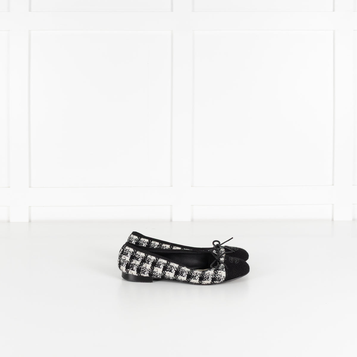 Chanel Black White CC Tweed Ballerinas