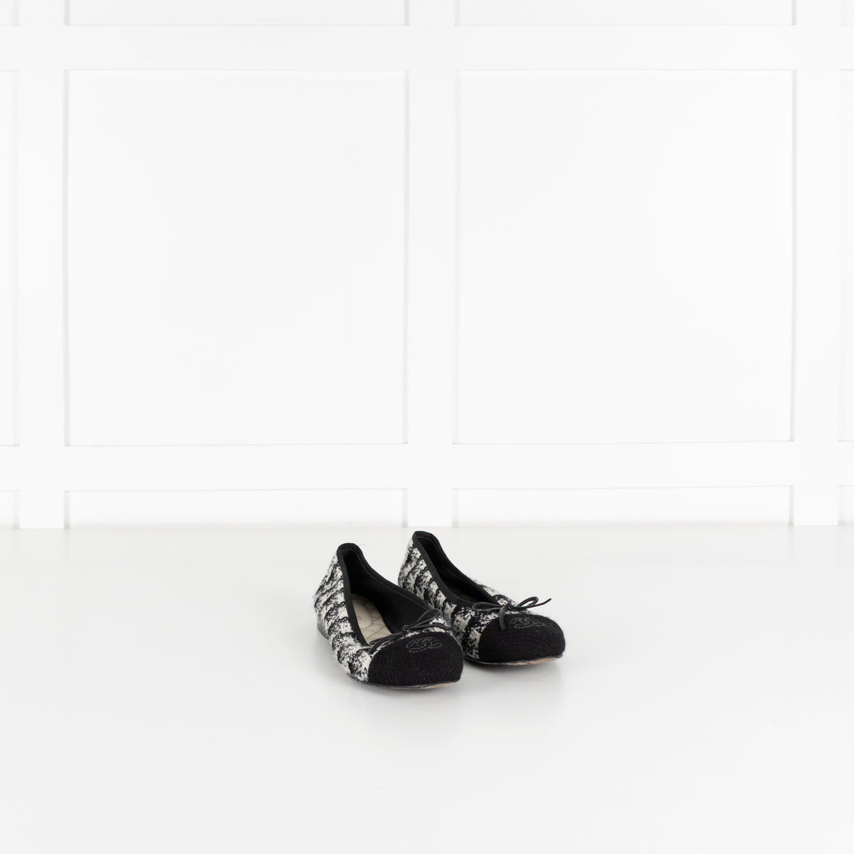 Chanel Black White CC Tweed Ballerinas