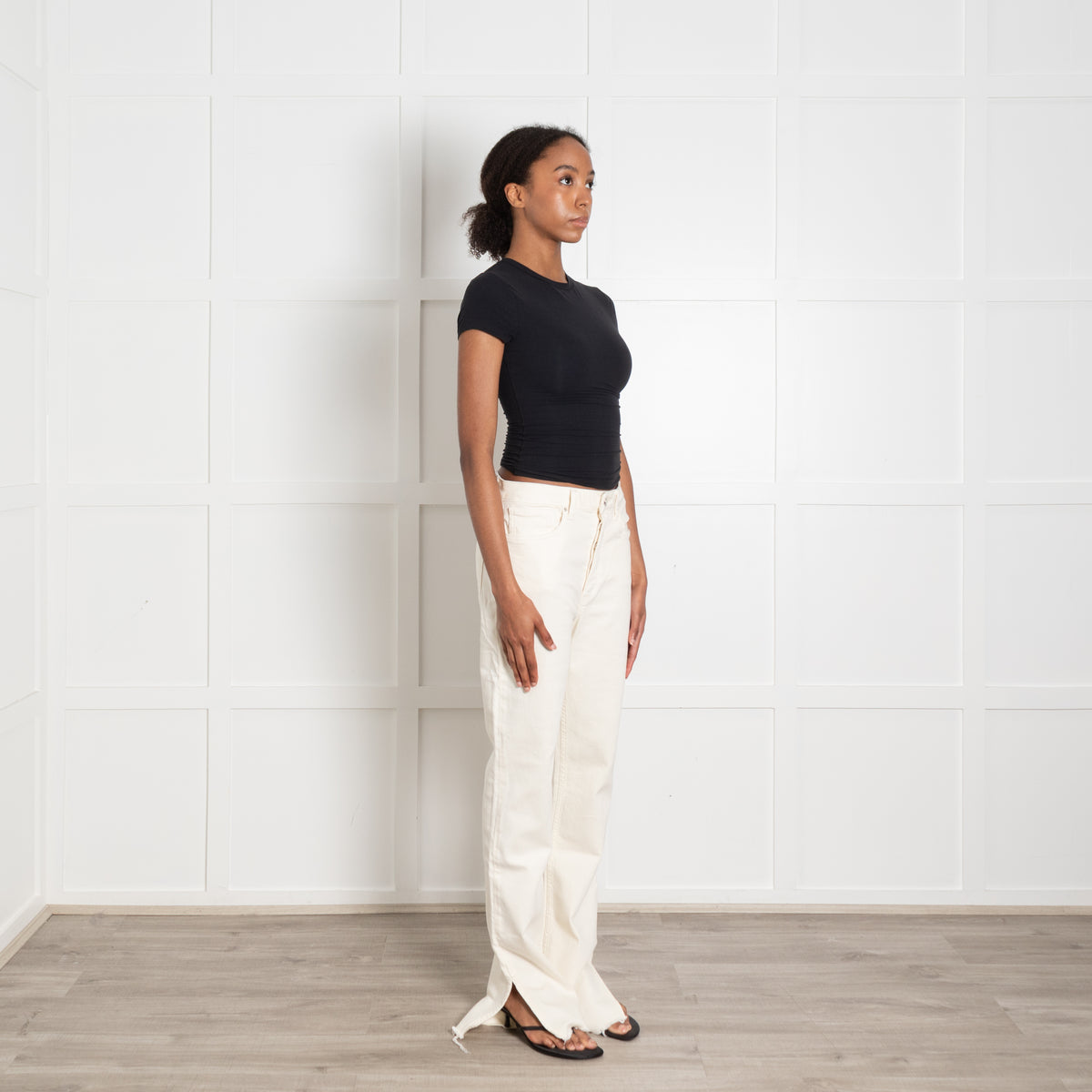 Anine Bing Cream Jeans With  A Raw Hem