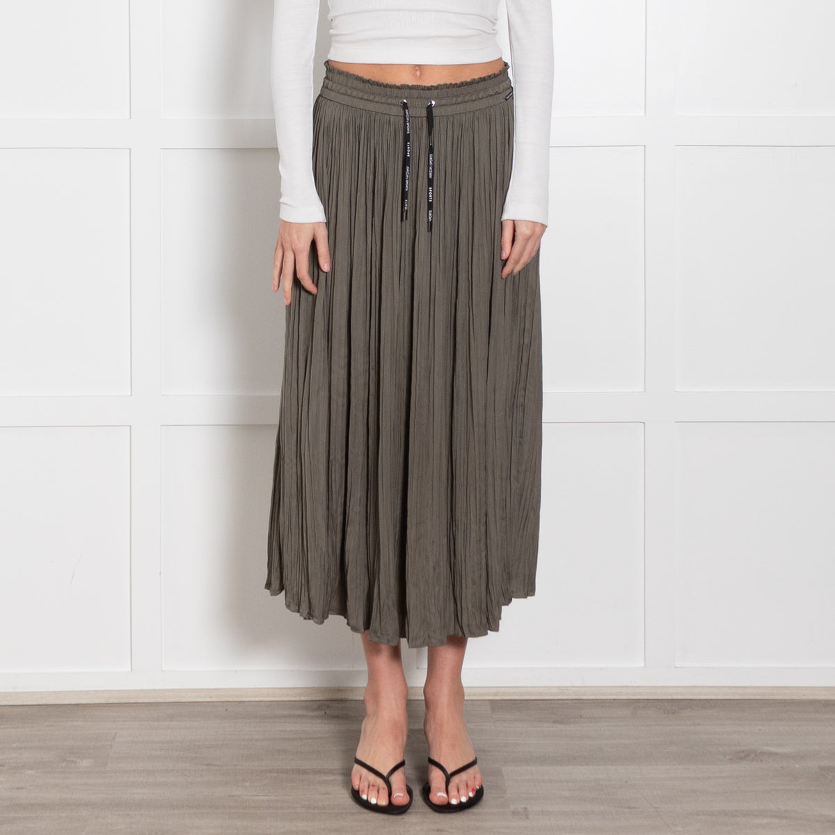Marc Cain Khaki Pleated Elasticated Waist Long Skirt
