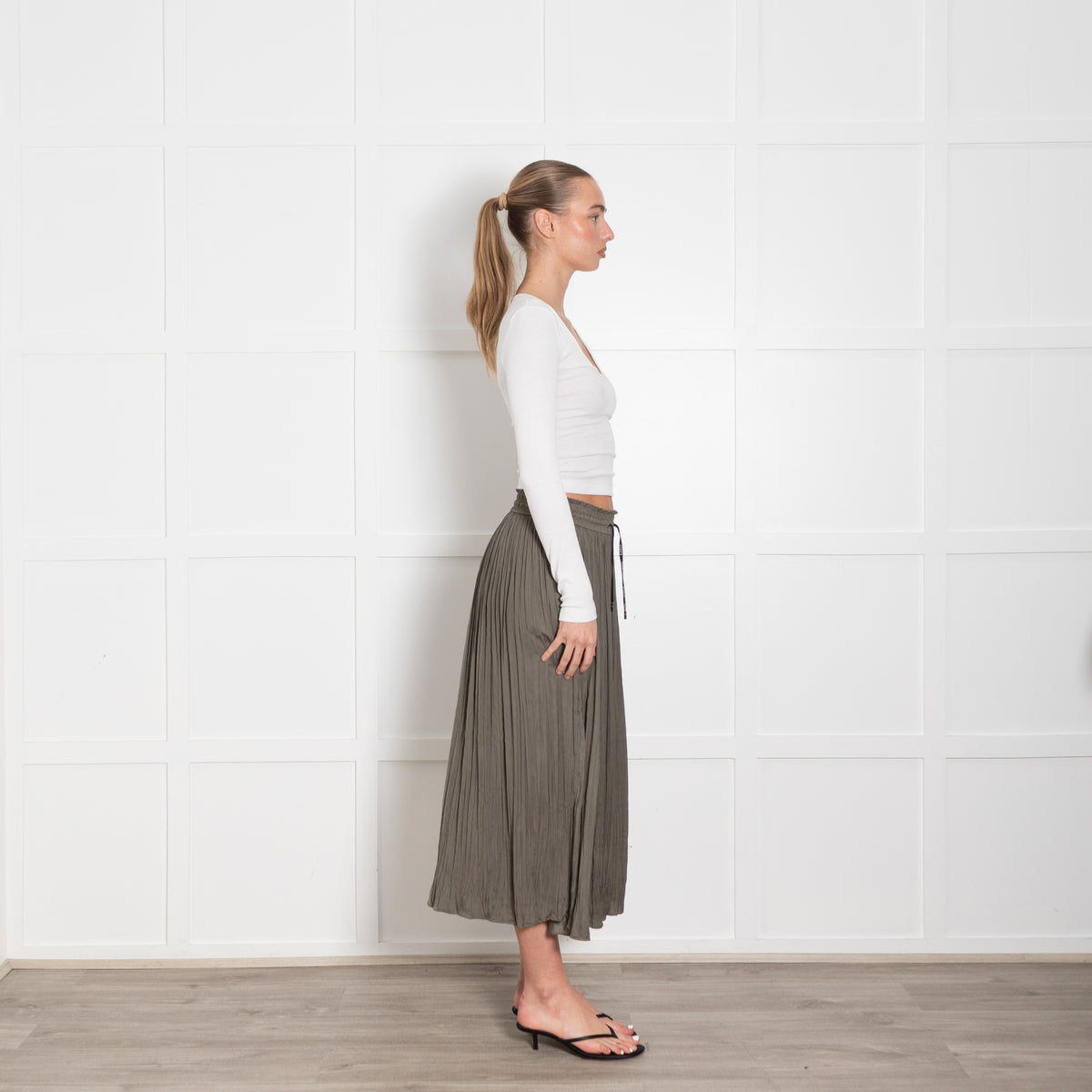 Marc Cain Khaki Pleated Elasticated Waist Long Skirt