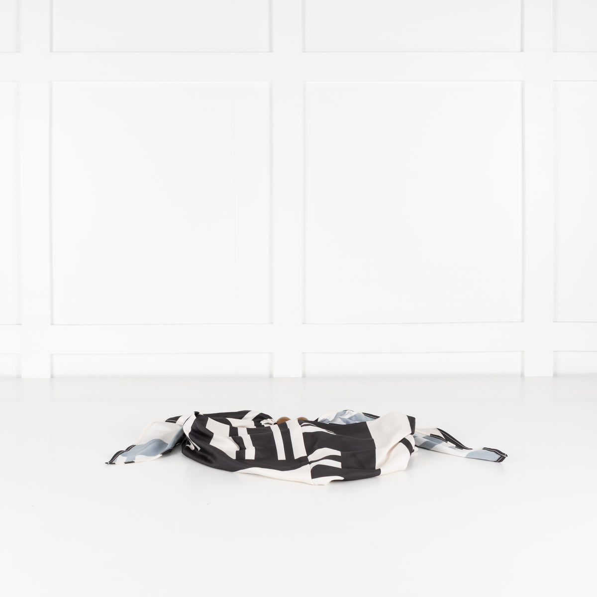 SIR The Label Pietra Scarf Bag