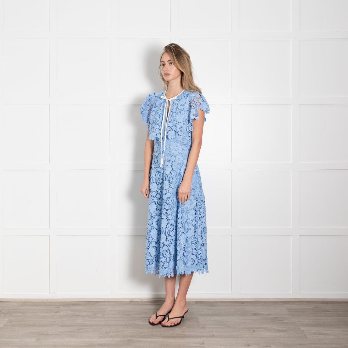 Lela Rose Pale Blue Lace White Trim Sleeveless Midi Dress