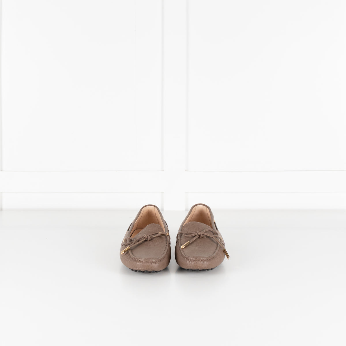 Tod's Gommino Bow Detail Beige Flat Loafers