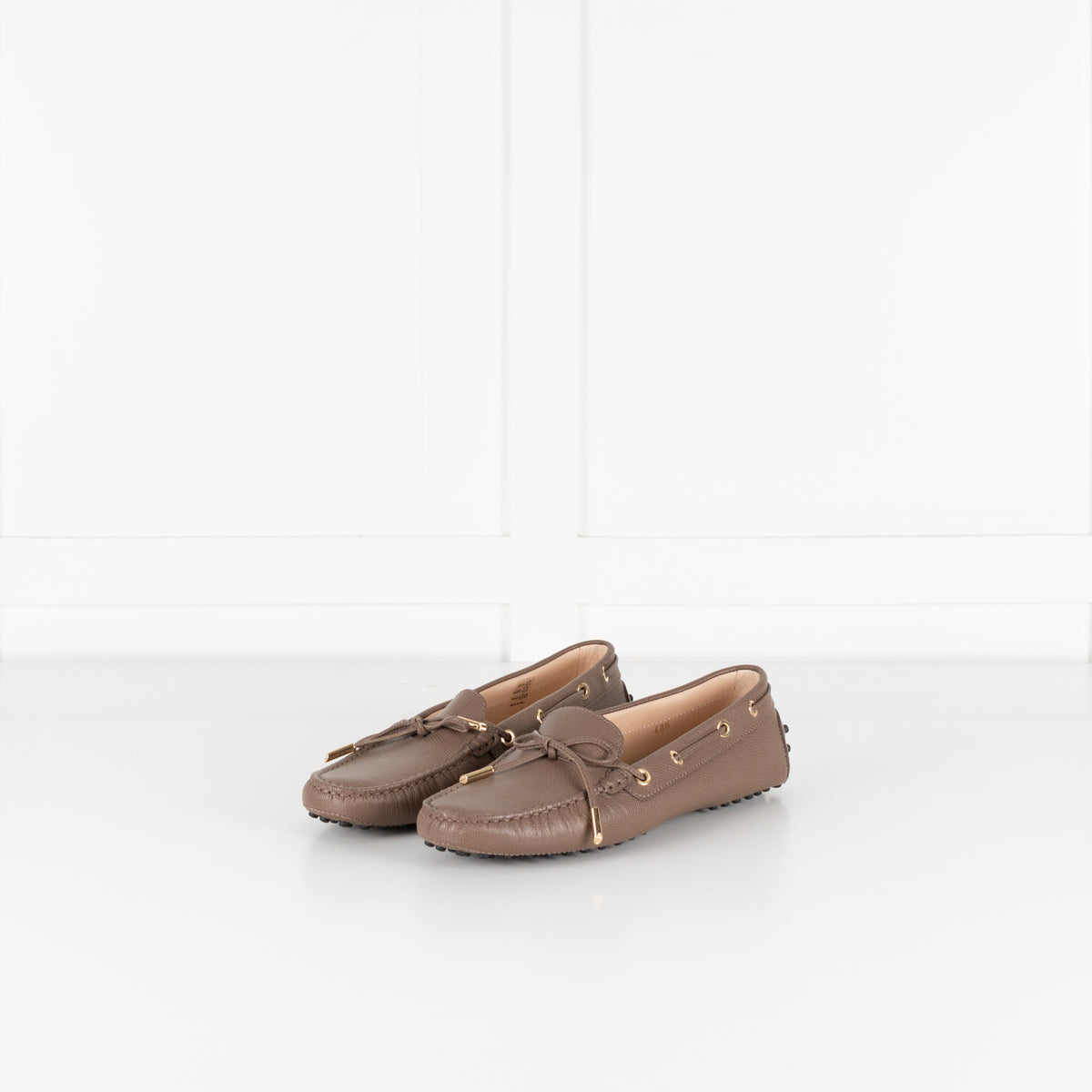 Tod's Gommino Bow Detail Beige Flat Loafers