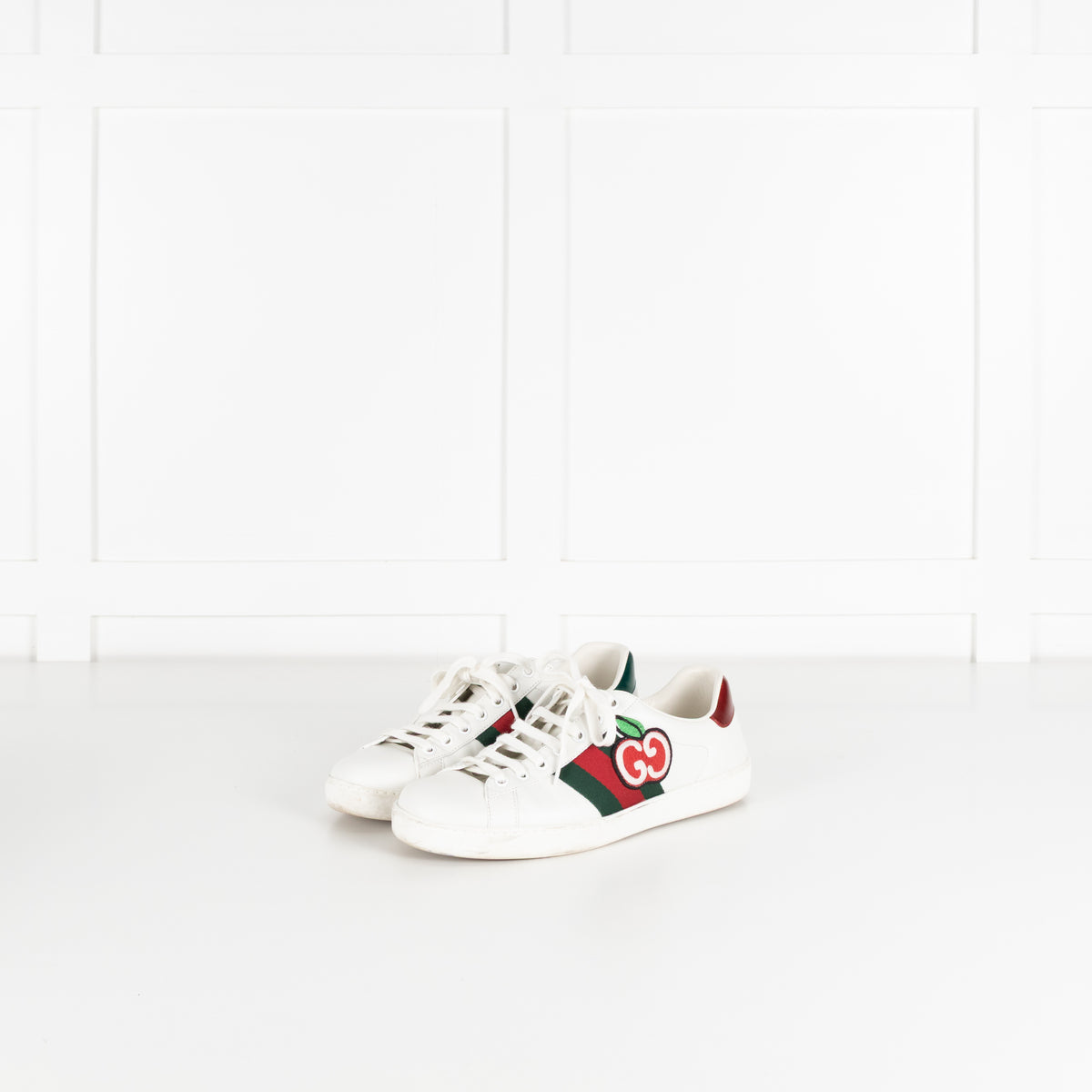 Gucci White Ace Low GG Apple Patch Leather Trainers