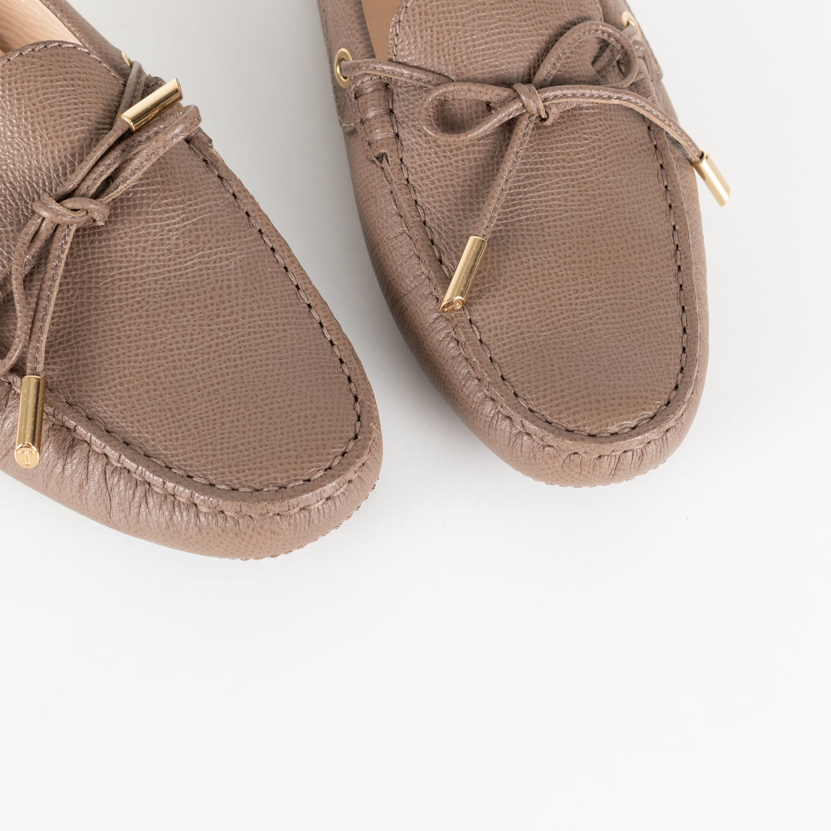 Tod's Gommino Bow Detail Beige Flat Loafers