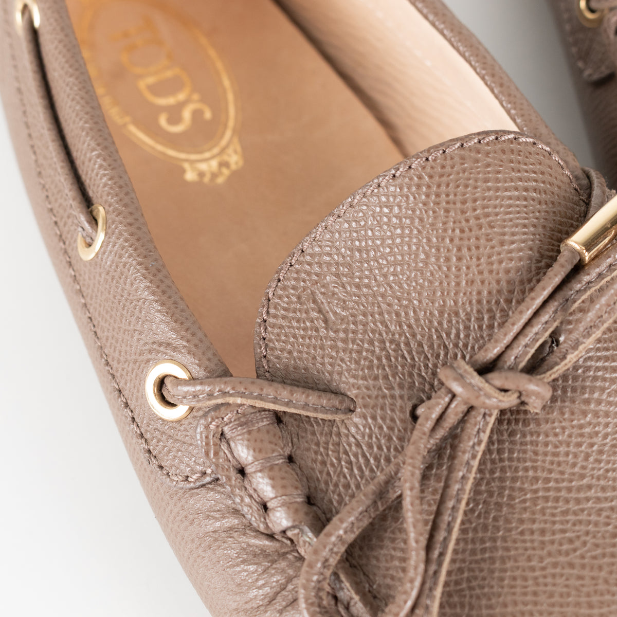 Tod's Gommino Bow Detail Beige Flat Loafers