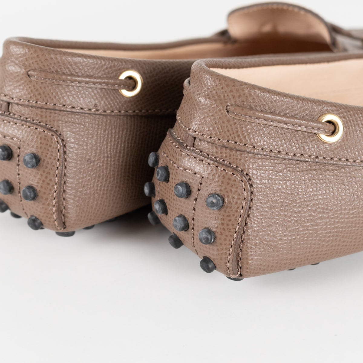 Tod's Gommino Bow Detail Beige Flat Loafers