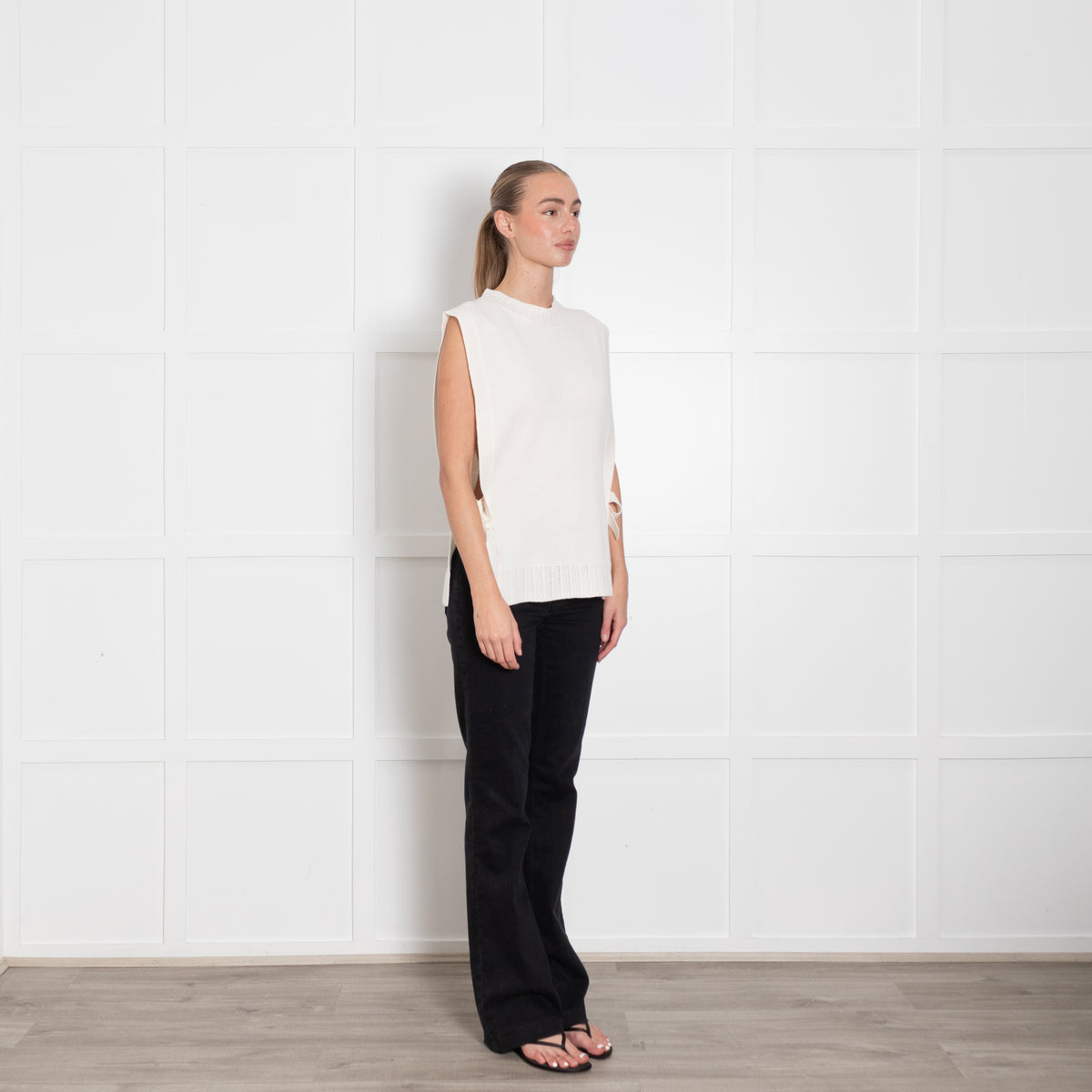 APC Margot White Knitted Vest