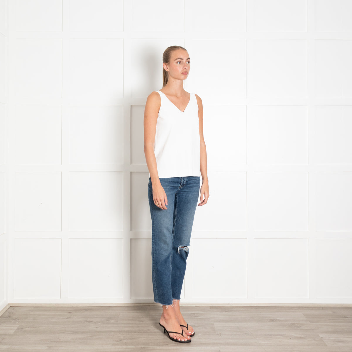 D'Exterior White Fine Knit Vest Top