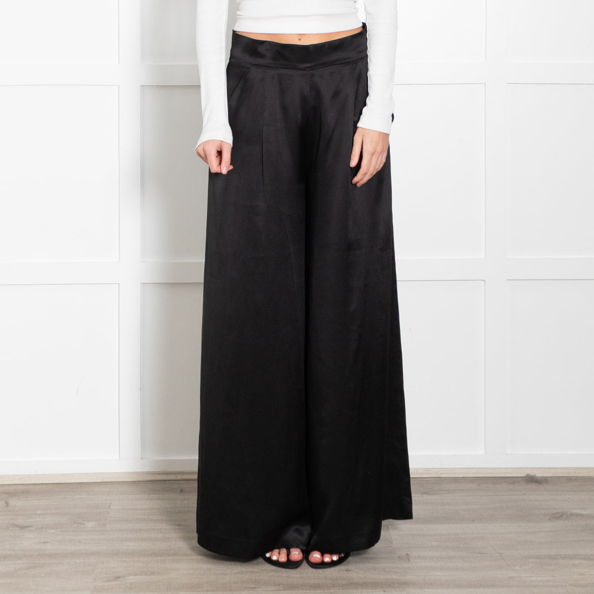 Loretta Caponi Black Silk Wide Leg Trousers