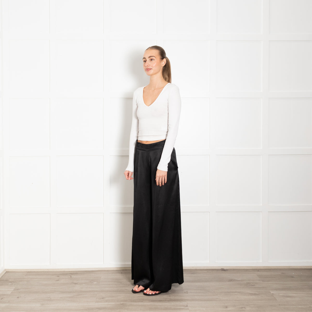 Loretta Caponi Black Silk Wide Leg Trousers