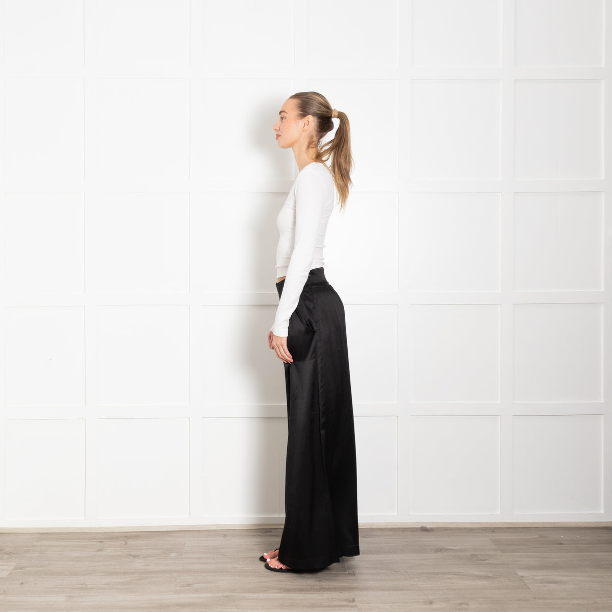 Loretta Caponi Black Silk Wide Leg Trousers