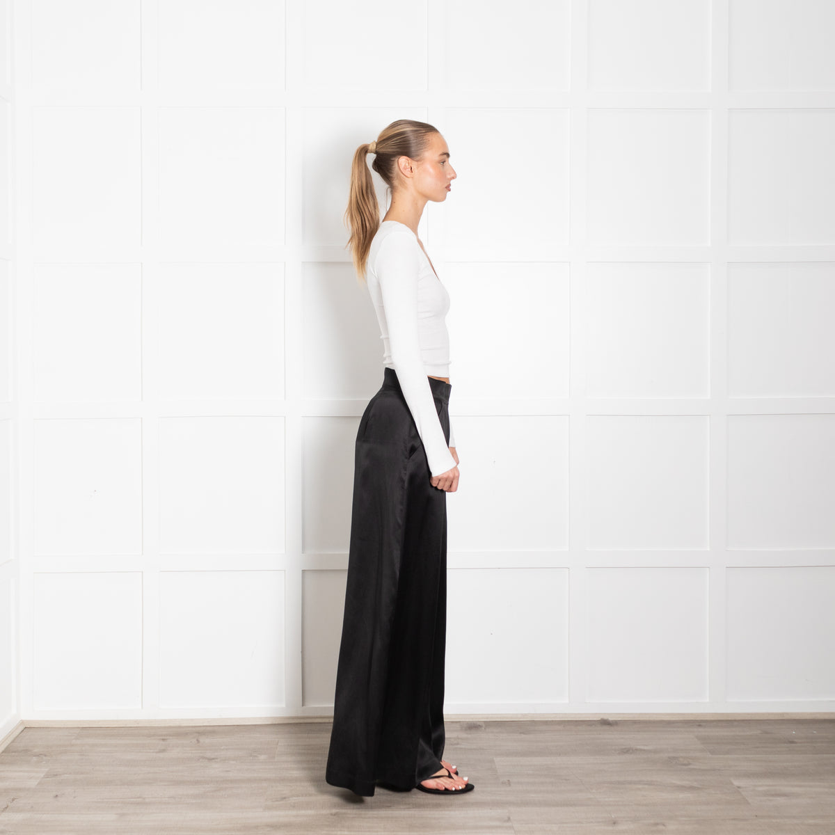 Loretta Caponi Black Silk Wide Leg Trousers