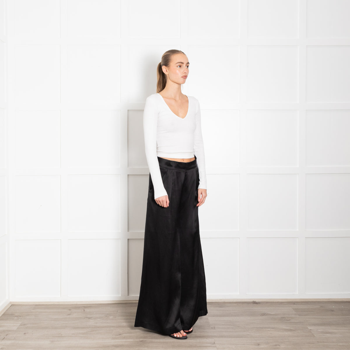 Loretta Caponi Black Silk Wide Leg Trousers