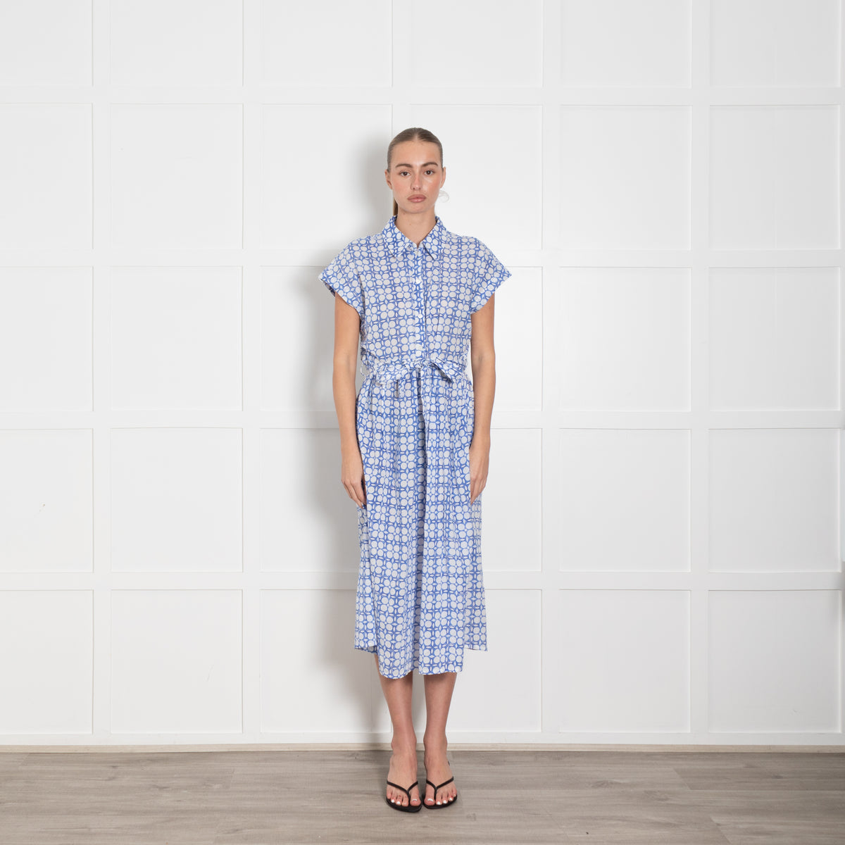 Zen Ethic Blue White Patterned Sleeveless Shirt Dress