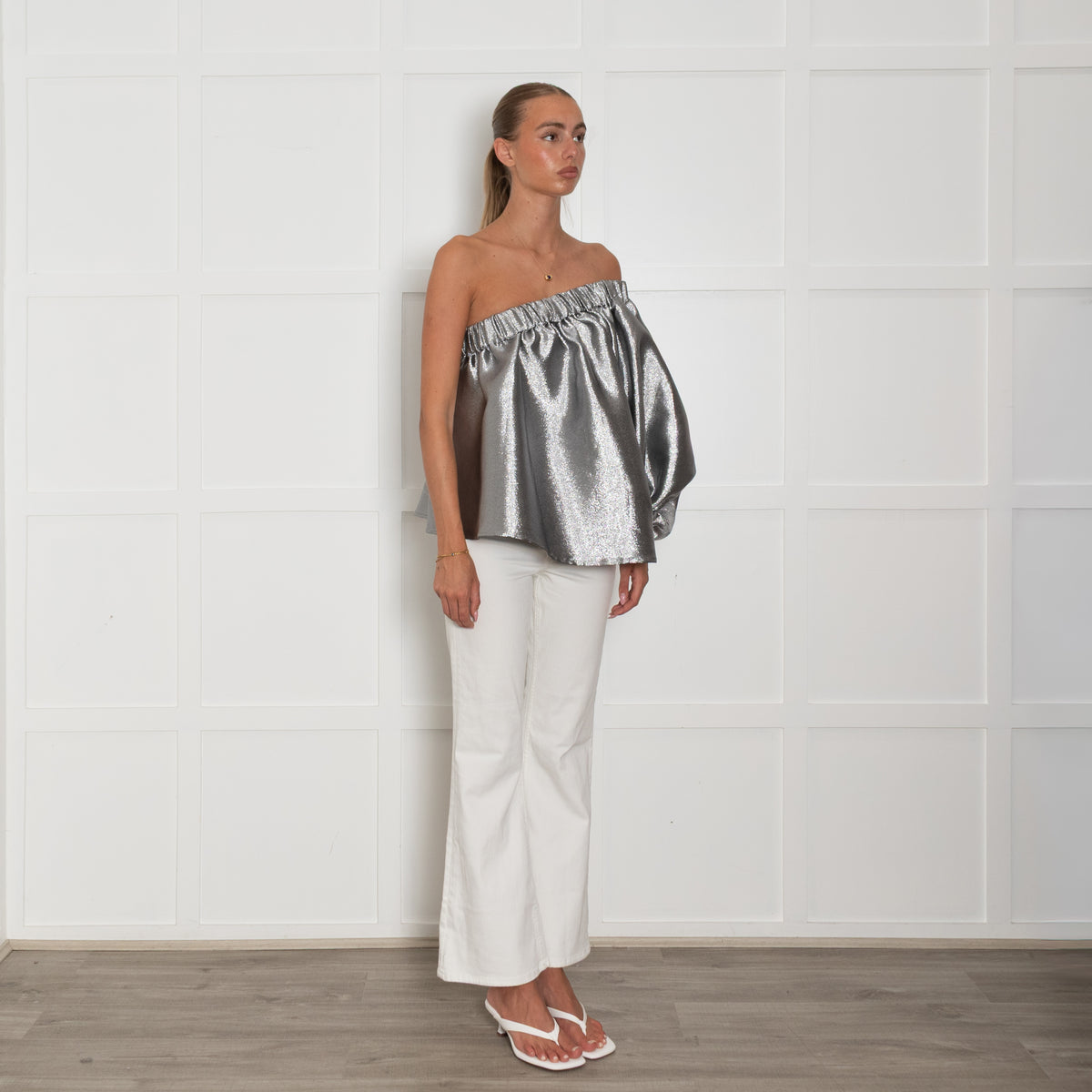 Art Club 101/120 Silver Glitter One Shoulder Top