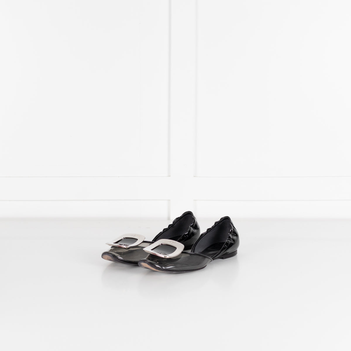 Roger Vivier Black Patent Leather And Vinyl Flat Shoes