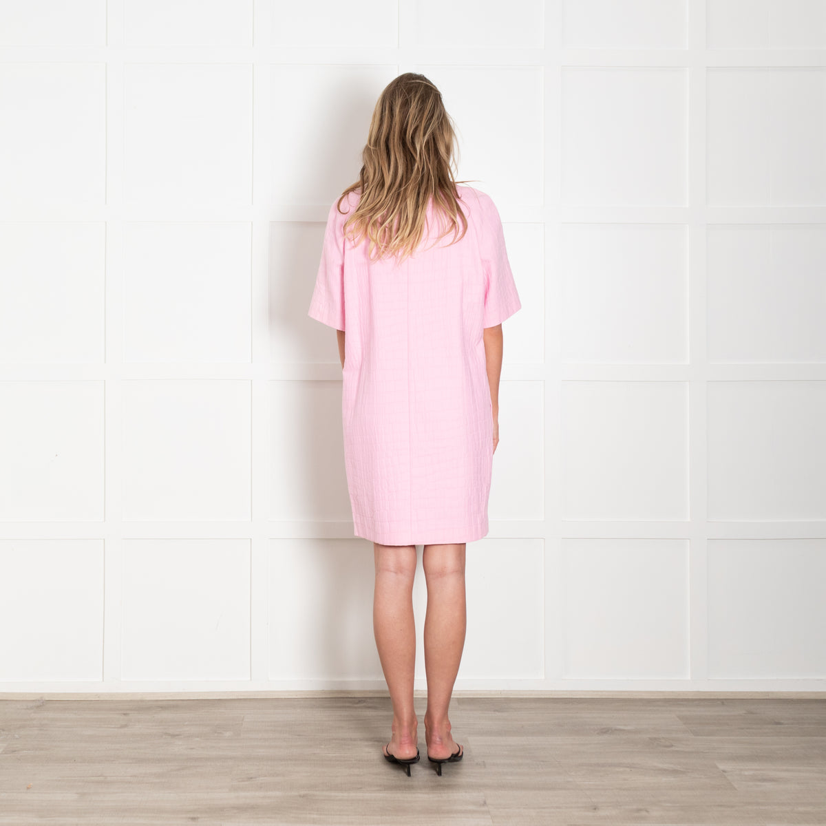 Boutique Moschino Pink Textured Short Sleeve Dress
