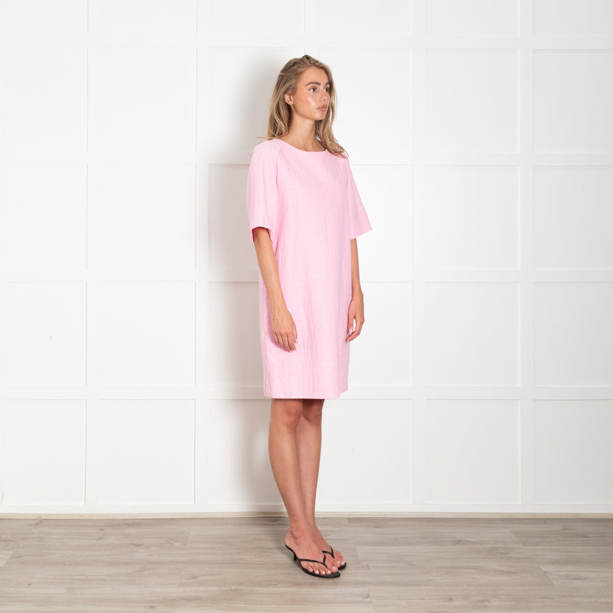 Boutique Moschino Pink Textured Short Sleeve Dress