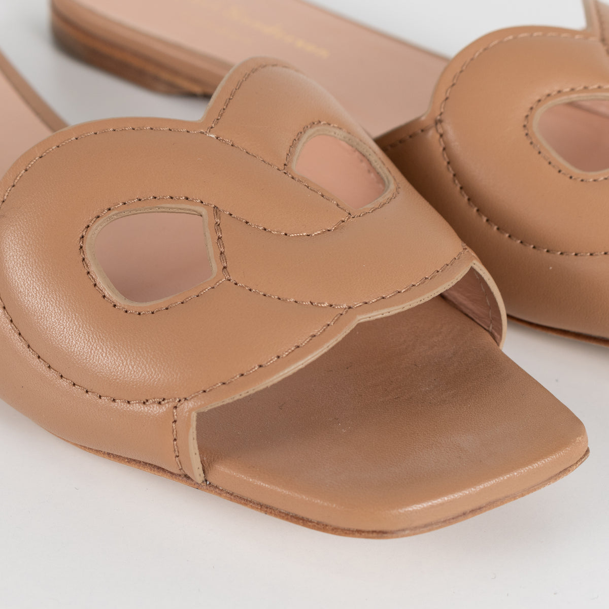 Rupert Sanderson Tan Lido Leather Flat Slider