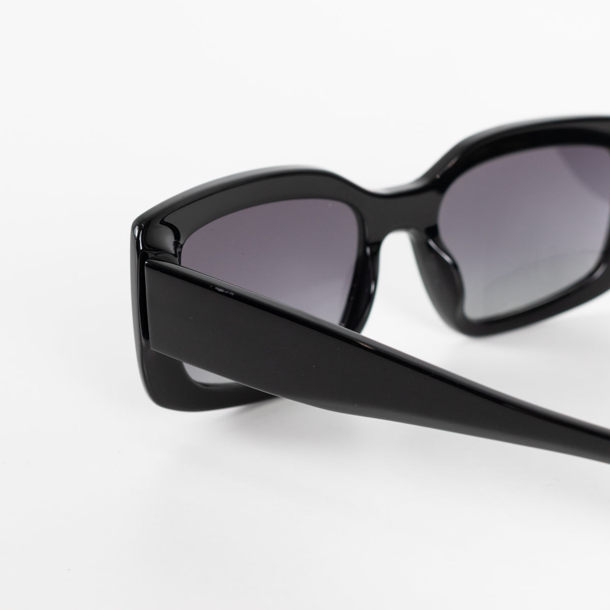 Rag & Bone Black Rectangular Chunky Sunglasses