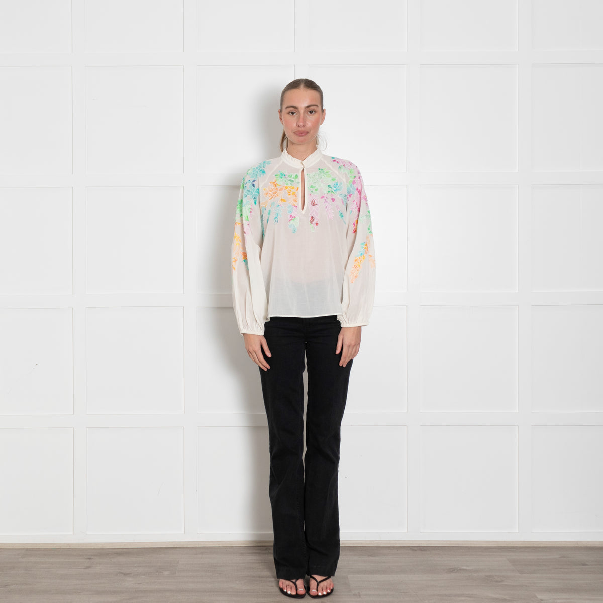Essentiel Antwerp CreamCotton Blouse With Floral Embroidery
