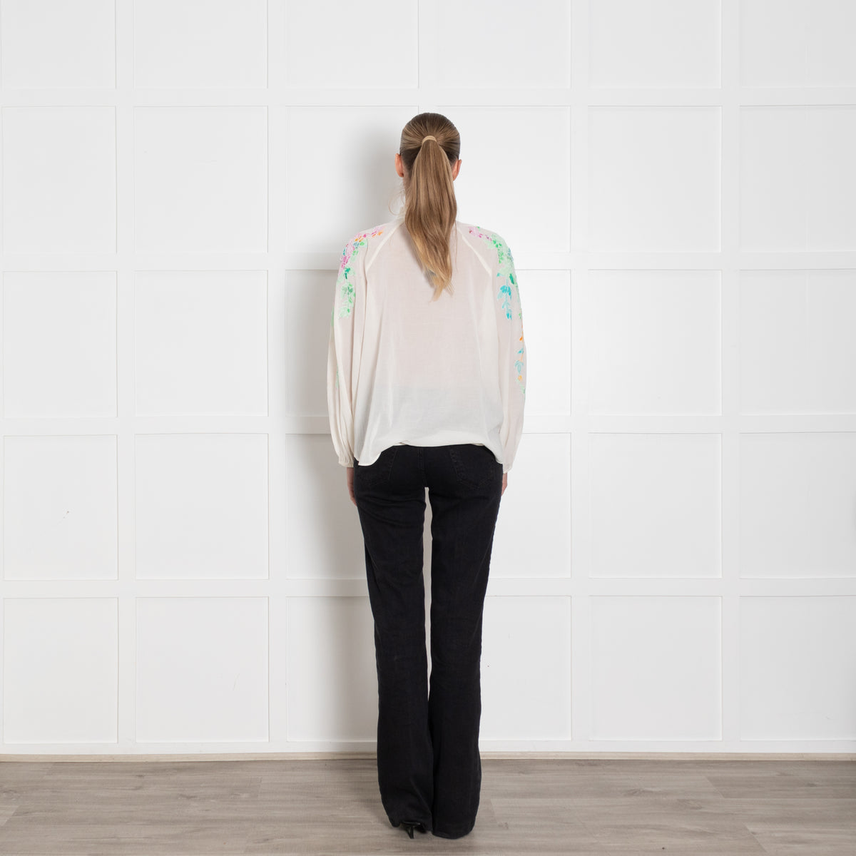 Essentiel Antwerp CreamCotton Blouse With Floral Embroidery