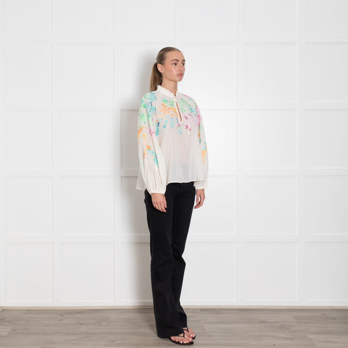 Essentiel Antwerp CreamCotton Blouse With Floral Embroidery