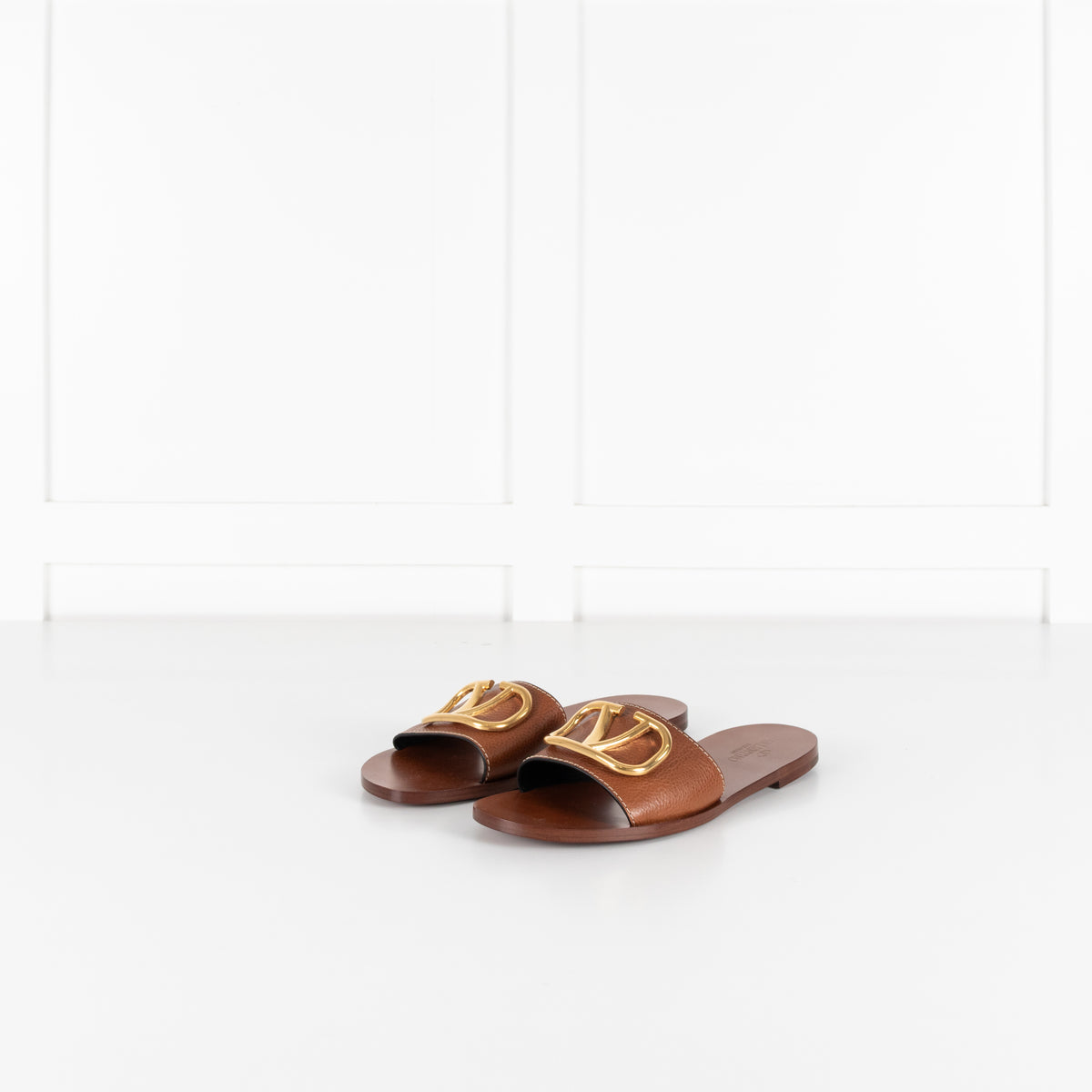 Valentino Garavani Tan V Logo Gold Slides