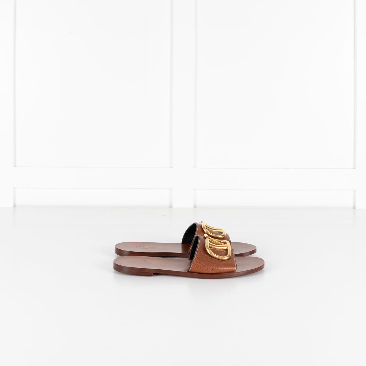 Valentino Garavani Tan V Logo Gold Slides