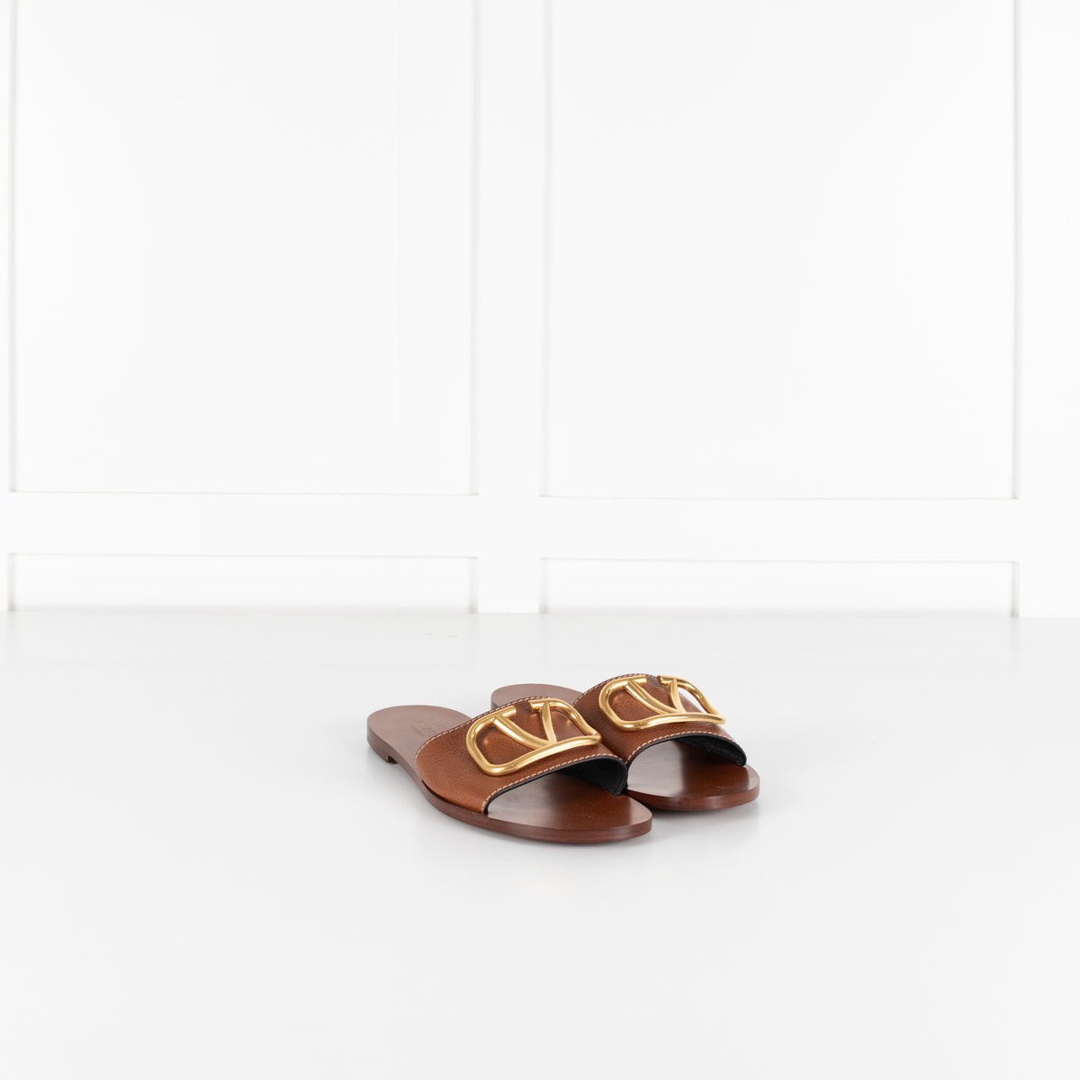 Valentino Garavani Tan V Logo Gold Slides