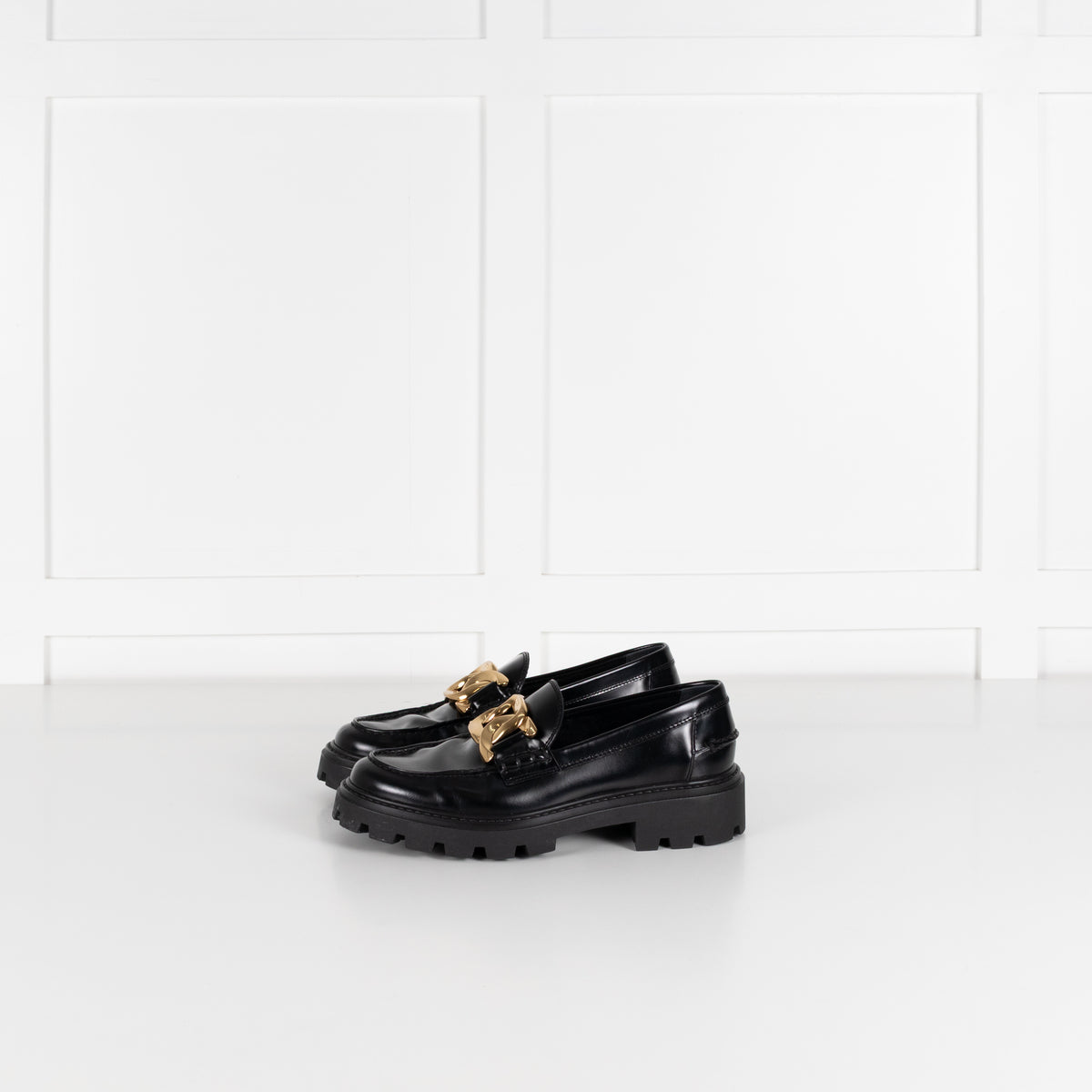 Tod's Black Leather Gold Buckle Gomma Pesante Loafers