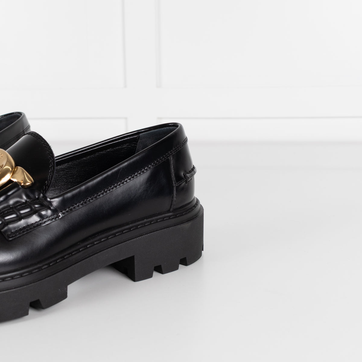Tod's Black Leather Gold Buckle Gomma Pesante Loafers