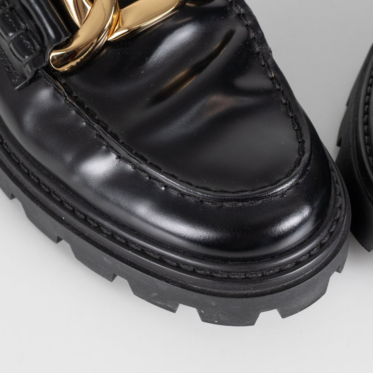 Tod's Black Leather Gold Buckle Gomma Pesante Loafers