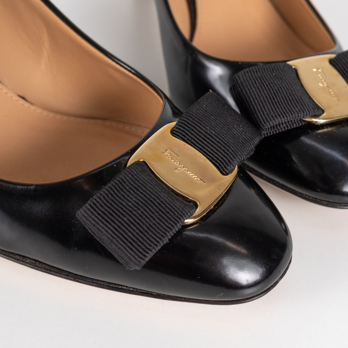 Salvatore Ferragamo Black Leather Vara Bow Heeled Pumps