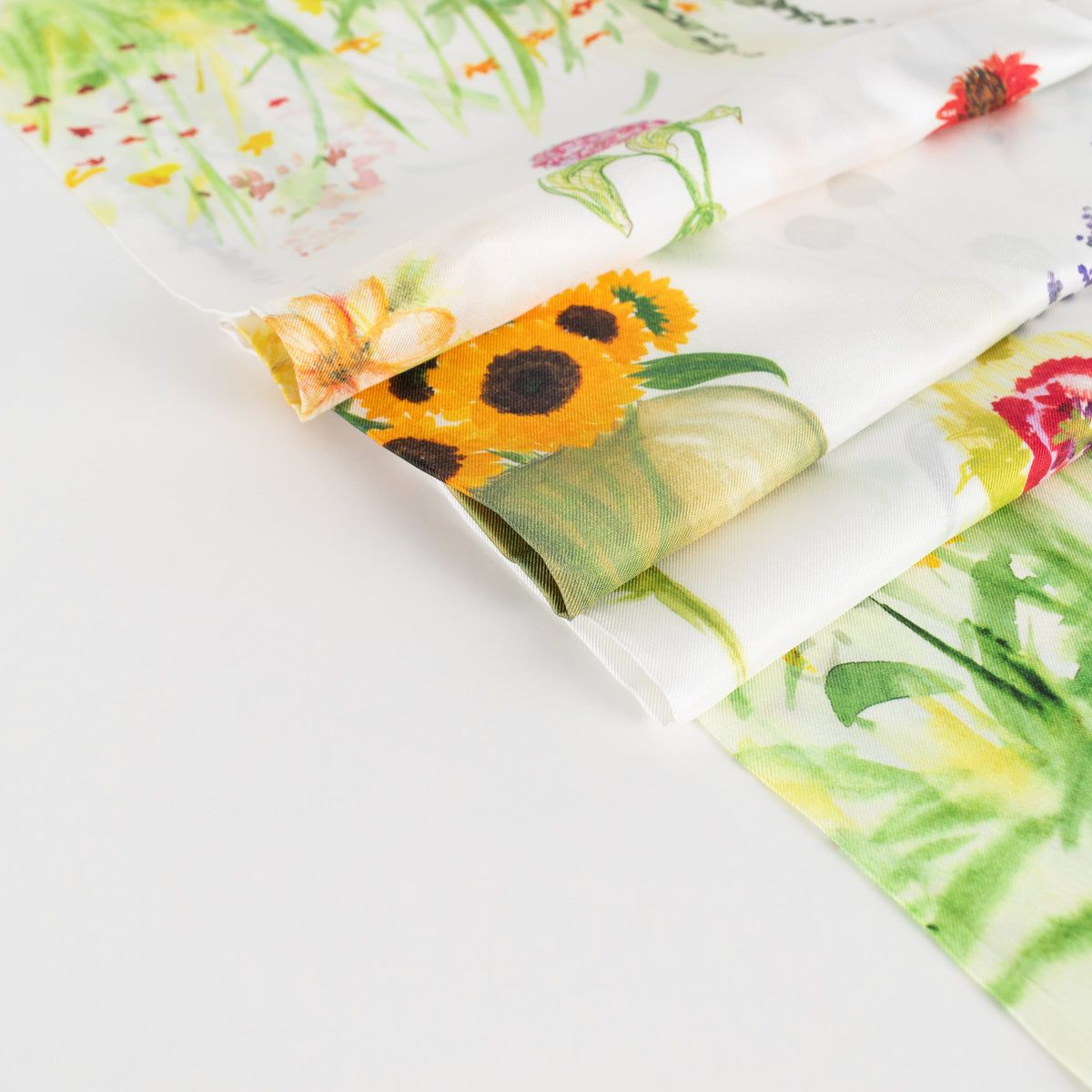 Lafayette 148 Cream Green Floral Silk Scarf