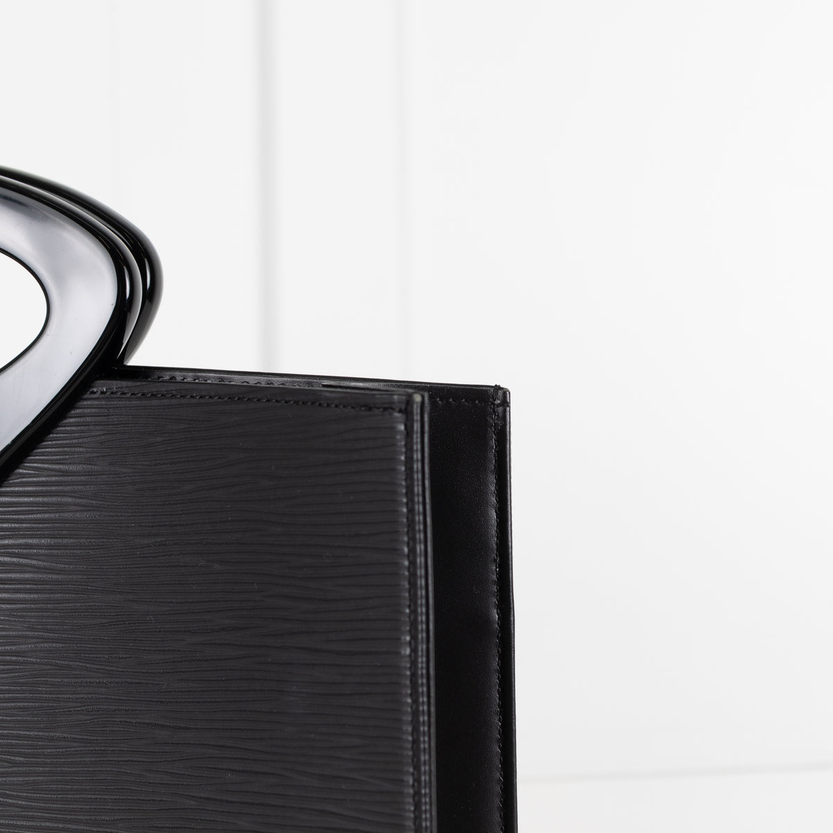 Louis Vuitton Noir Epi Leather Ombre Bag