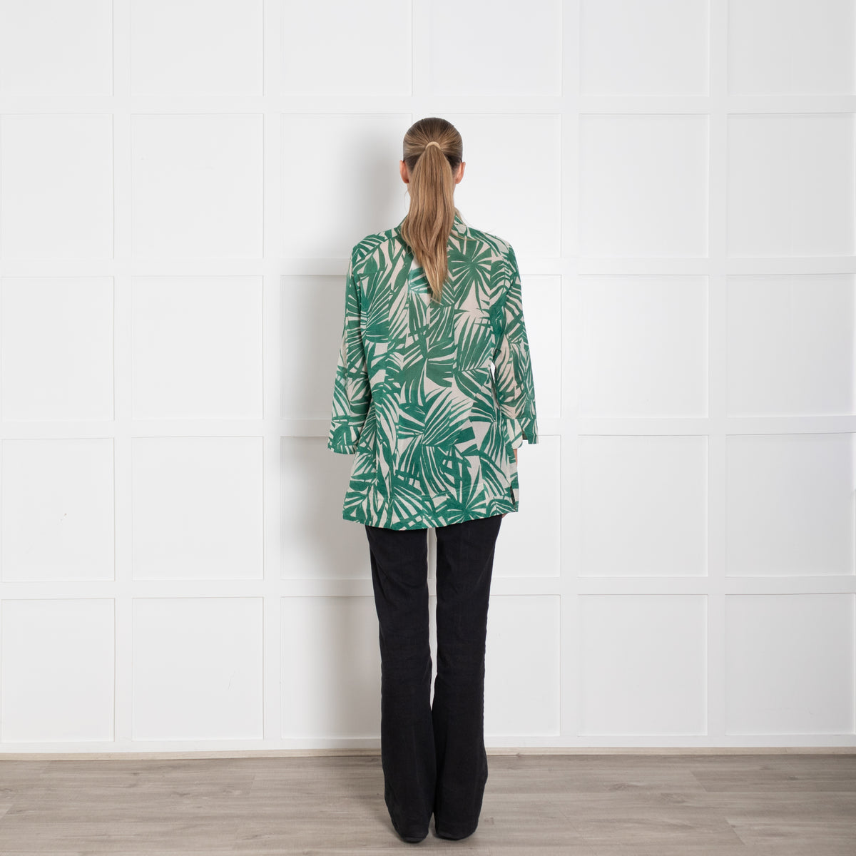 Weekend Max Mara Beige Green Palm Leaf Print Blouse